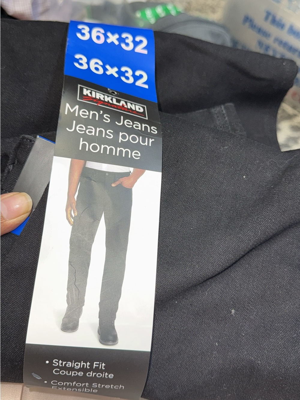 Kirkland Signature Menās Straight Jeans in Black